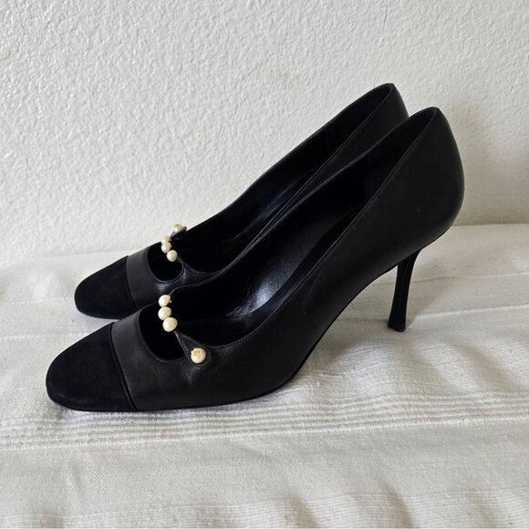CHANEL Shoes - Vintage Chanel Pearl Cap Toe Velvet Stiletto Heels Pumps Black